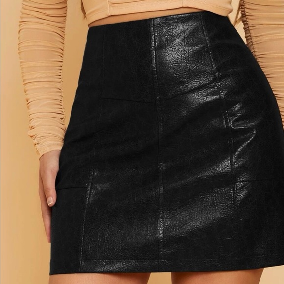 Leather Skirt - Picture 5 of 5